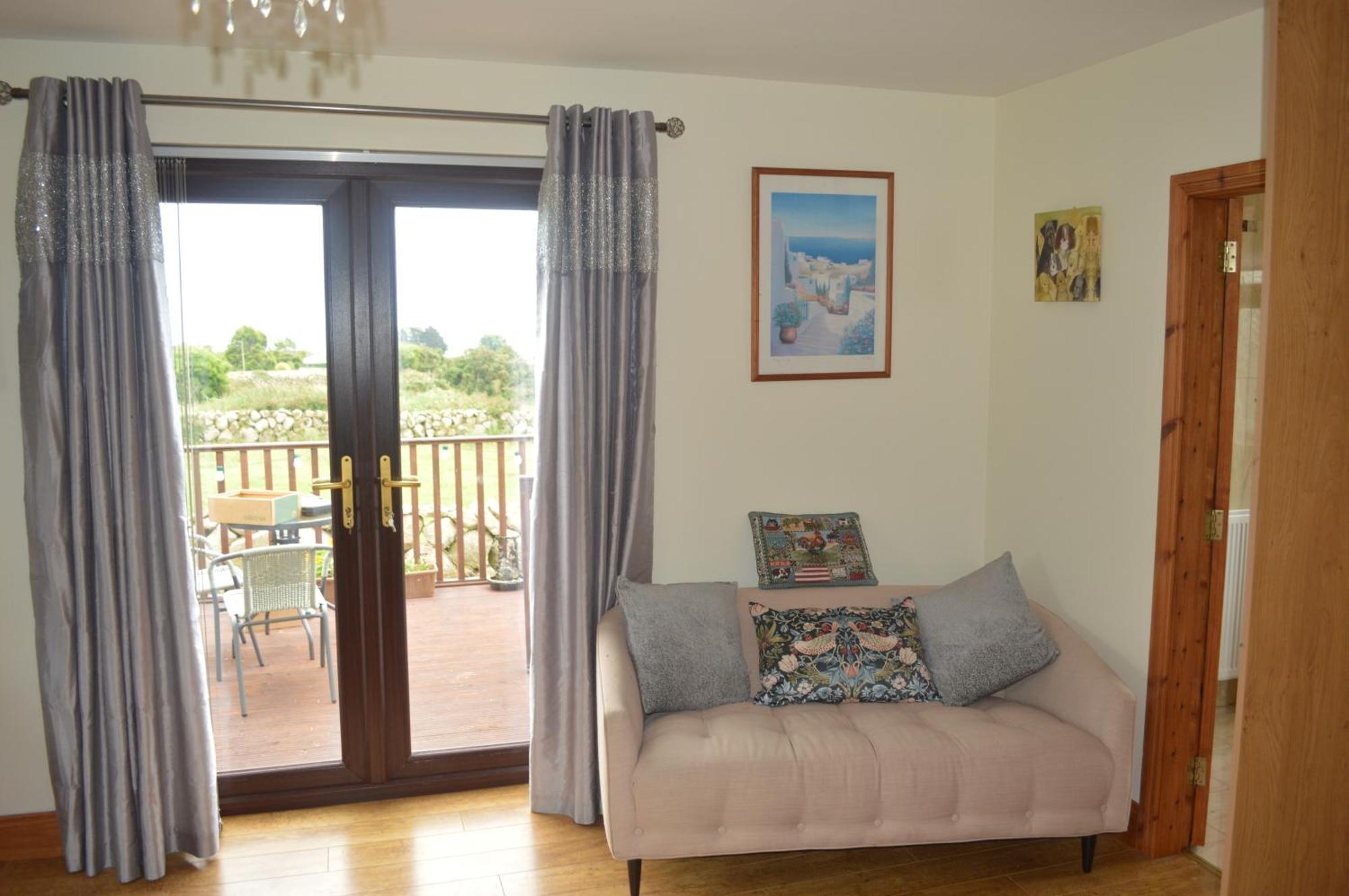 Carrick Cove Self Contained Accomodation With Private Decking Annalong Extérieur photo